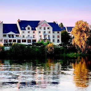 Mercure
Bords de Loire****