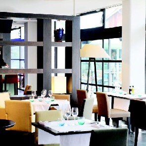 Victor Café